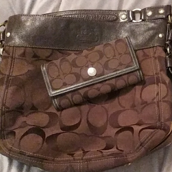 Designer purses - Picture 2 of 2
